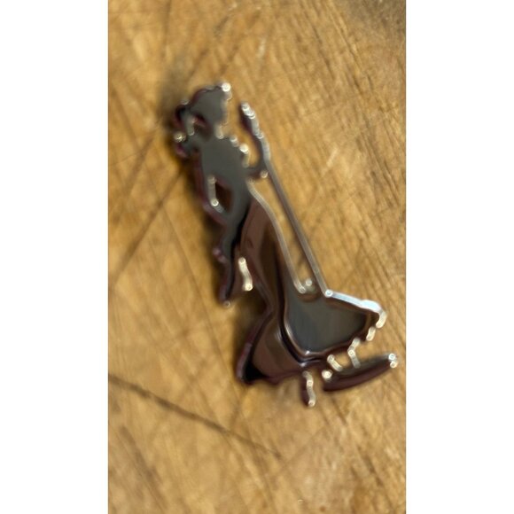 Barbie in the solo brooch Vintage-Inspired Silver-Toned Elegant Woman Metal Pin - Picture 3 of 8